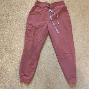 FIGS women’s Mauve Zamora High Waisted 2.0 Jogger Scrub Pants - M Petite
